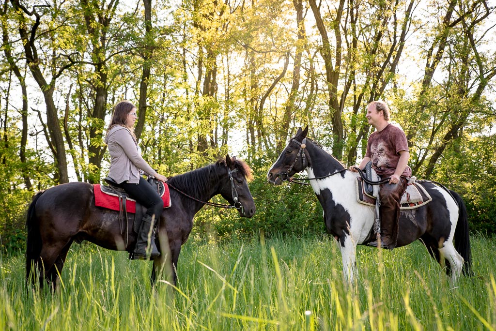 Predsvatebni_foceni_s_konmi_fotograf_Kutná_Hora_06
