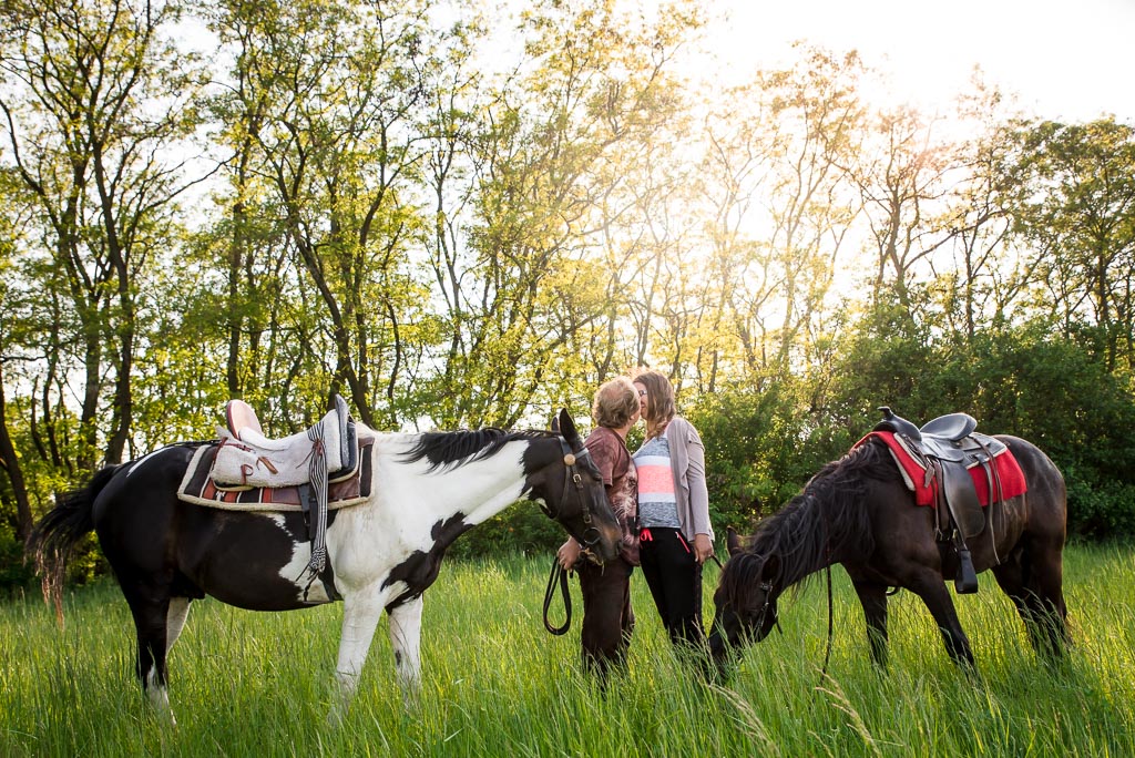 Predsvatebni_foceni_s_konmi_fotograf_Kutná_Hora_15