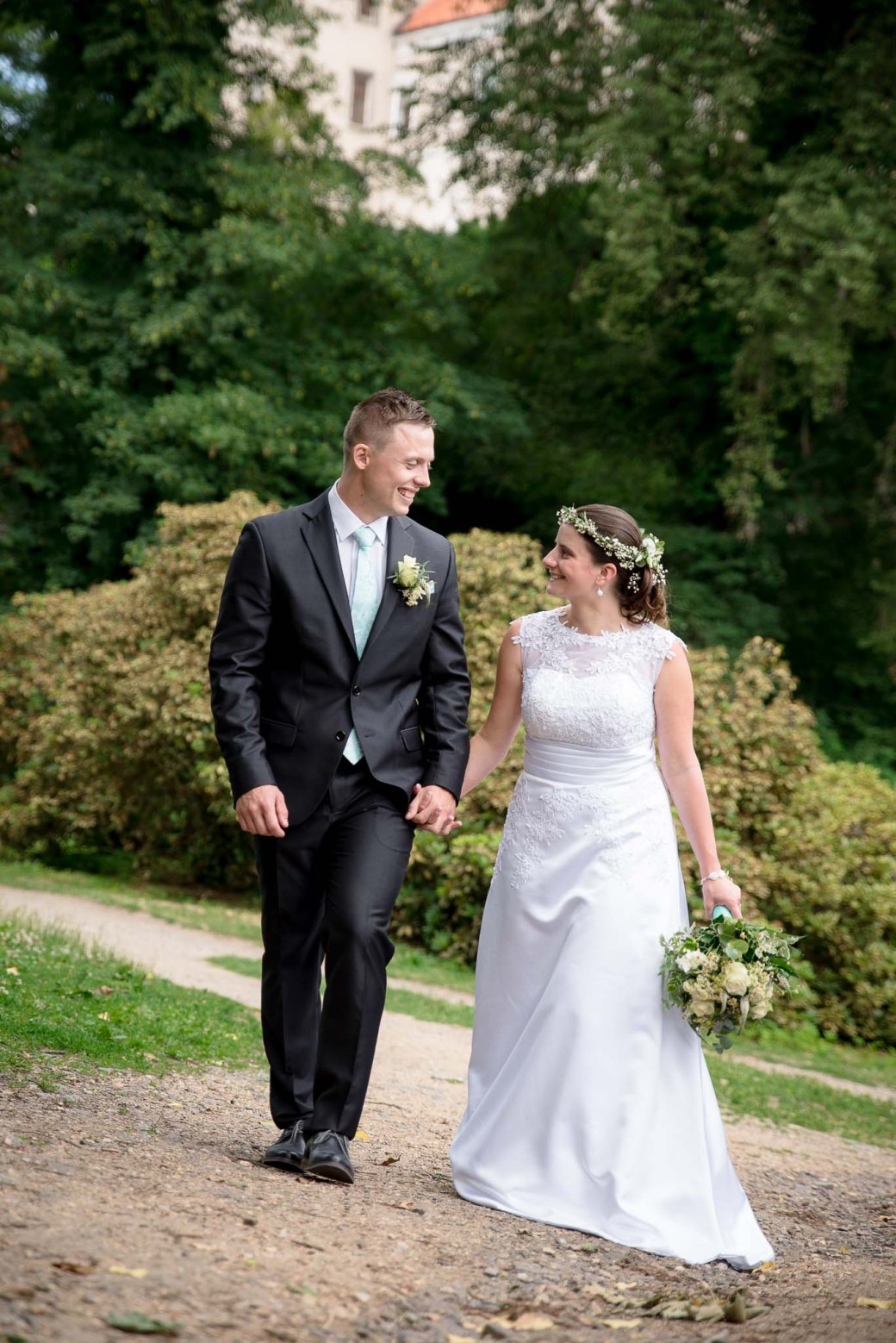 Svatba_na_zamku_Zleby_svatebni_fotograf_Zleby_Caslav25