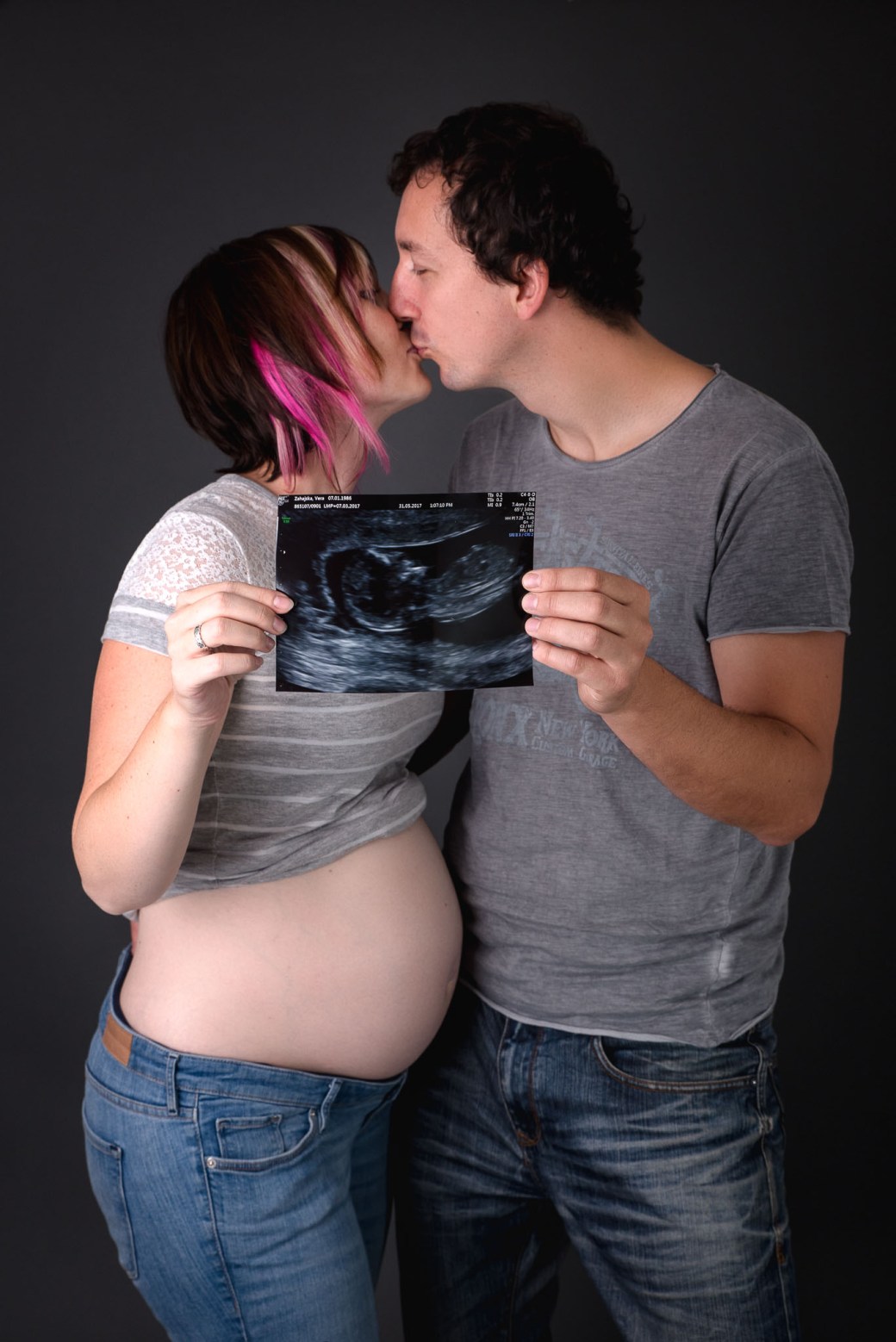 Tehotenske_foceni_s_fotkou_z_ultrazvuku_Kutna_Hora