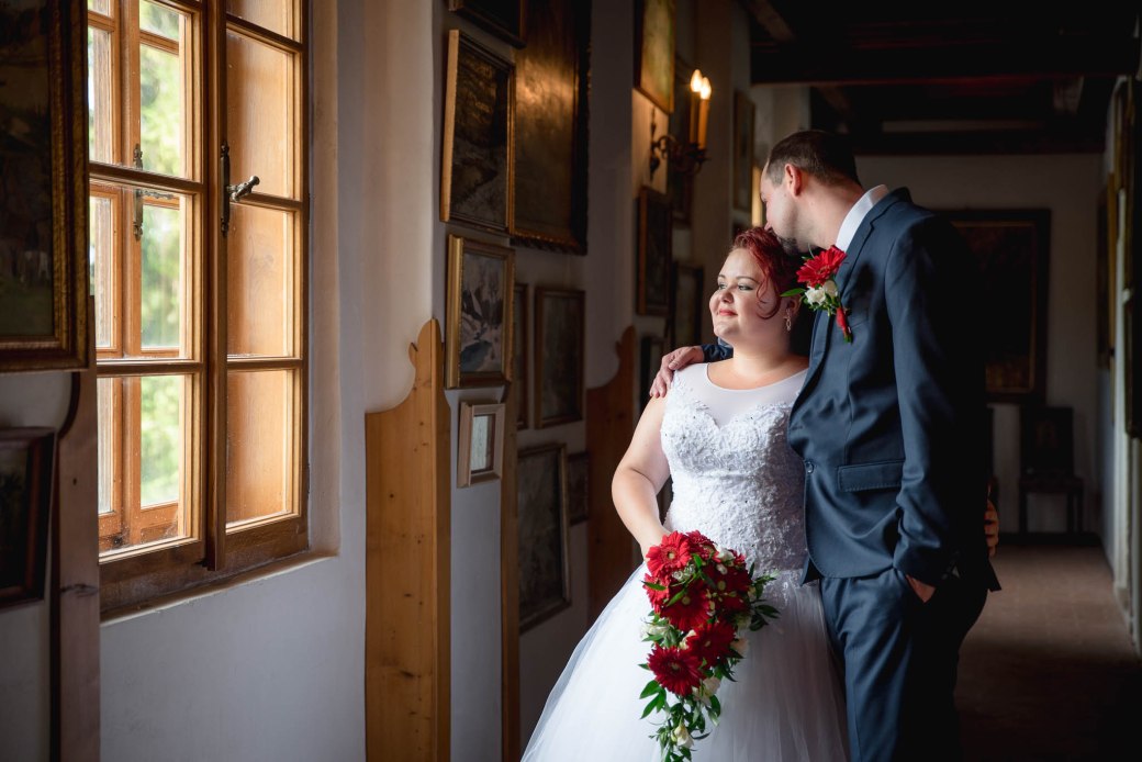 3_Svatba_za_zamku_Radim_Kolin_svatebni_fotografie52